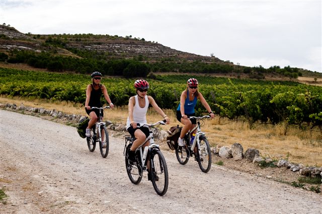 Ciclistas en el Sendero de las Ermitas